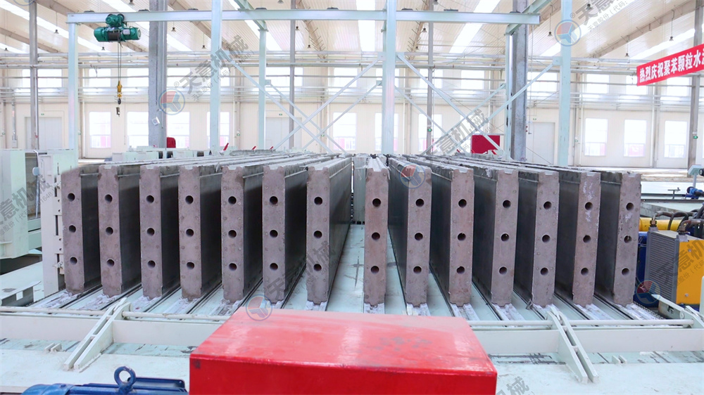 新型墻板機(jī)一機(jī)多用丨天意讓建筑更簡單